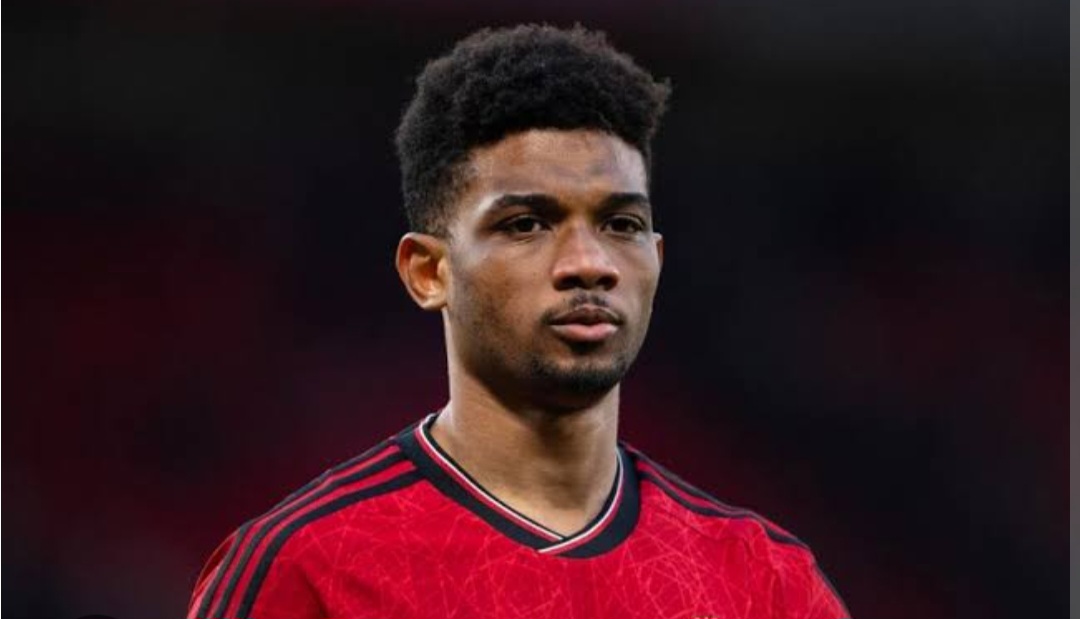 Amad Diallo Flips Off Man United Fans After They Insult His Mother During Malaysia Tour (Watch)