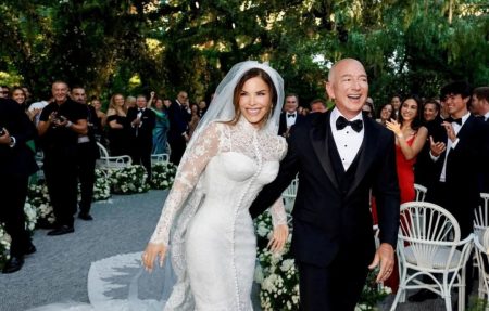 Inside Jeff Bezos' Star Studded Venice Wedding to Lauren Sánchez See More Stunning Photos